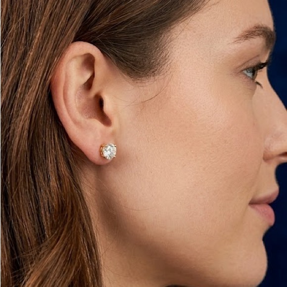 NWT Moissanite Stud Earrings - 2ctw White Gold Plated with GRA. MSRP $200 - Picture 2 of 3